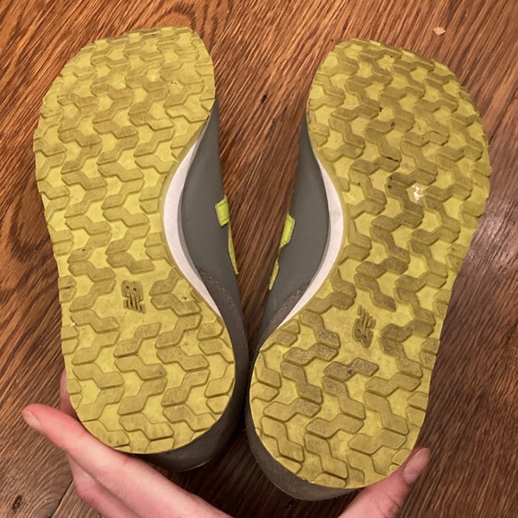 NEW BALANCE 446 Women’s Sneakers Size 7 - Picture 4 of 6